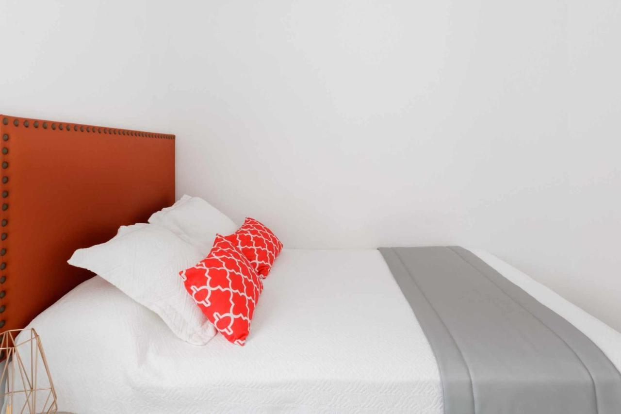El Viso Smart III Apartment Madrid Bagian luar foto