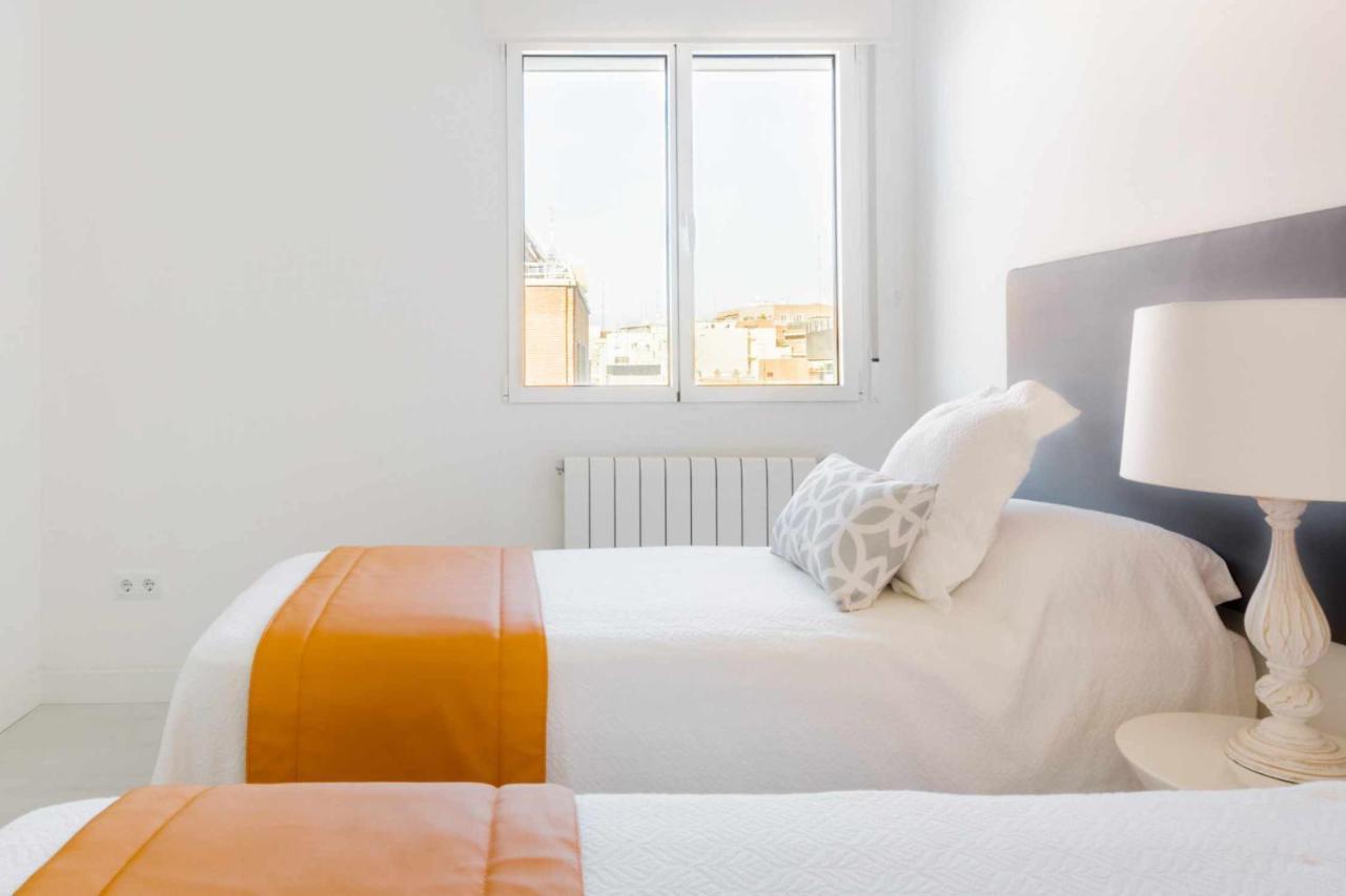 El Viso Smart III Apartment Madrid Bagian luar foto