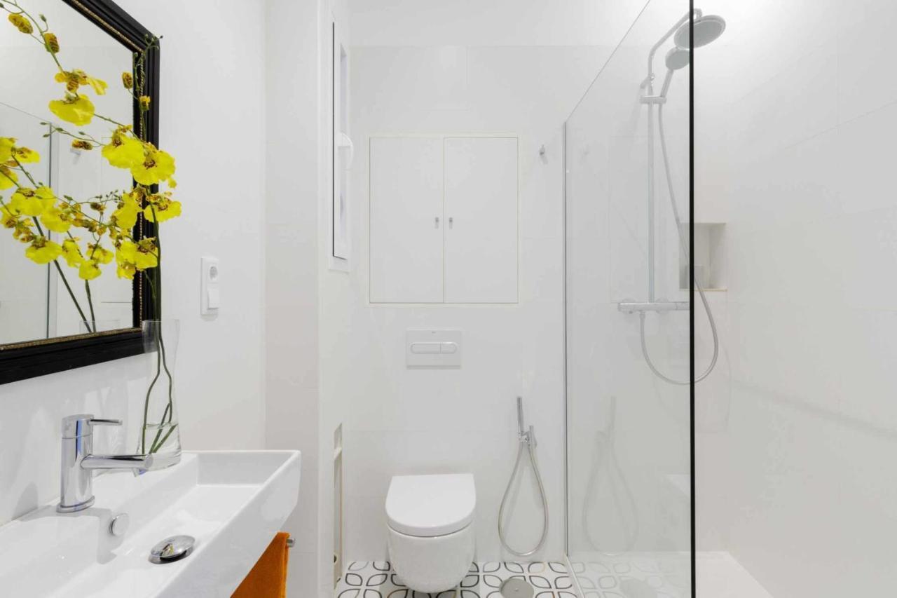 El Viso Smart III Apartment Madrid Bagian luar foto